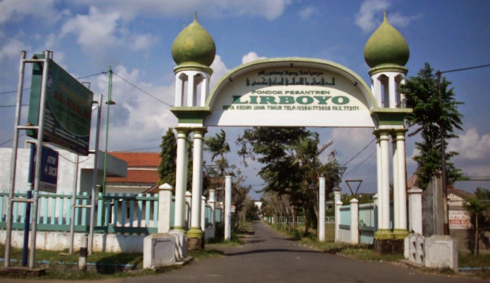 Profil Lengkap Pondok Pesantren Lirboyo
