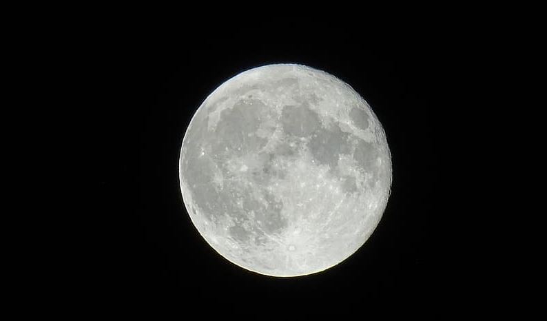 Malam Lailatul Qadar: Amalan dan Tanda-tandanya